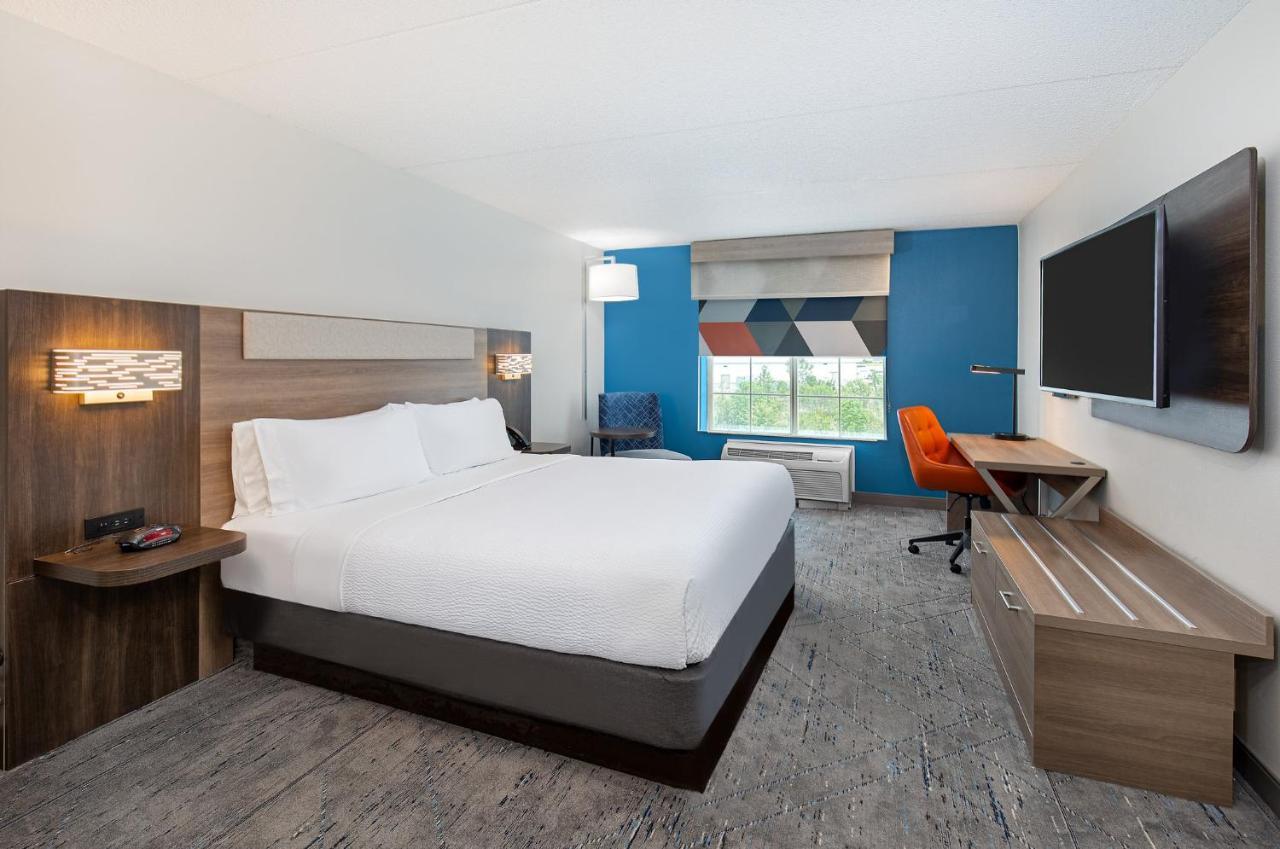 Holiday Inn Express & Suites Columbus At Northlake By Ihg Exterior foto